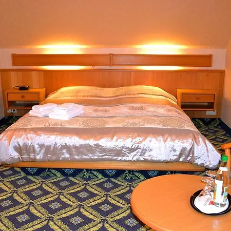 Hotel Zum Goldenen Hirsch