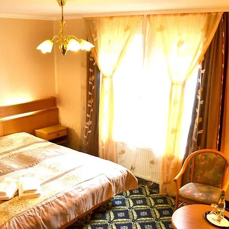 Hotel Zum Goldenen Hirsch