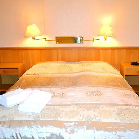 Zum Goldenen Hirsch Sankt Kilian