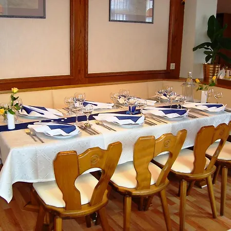 Zum Goldenen Hirsch Hotel Sankt Kilian