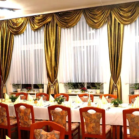 Zum Goldenen Hirsch 3*