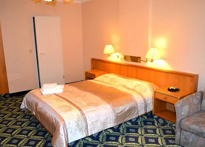 Zum Goldenen Hirsch 3*