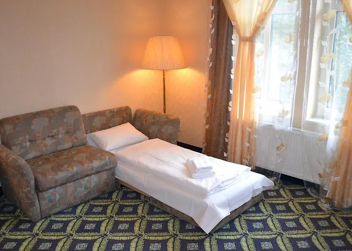 Hotel Zum Goldenen Hirsch 3*