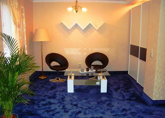 Hotel Zum Goldenen Hirsch Sankt Kilian