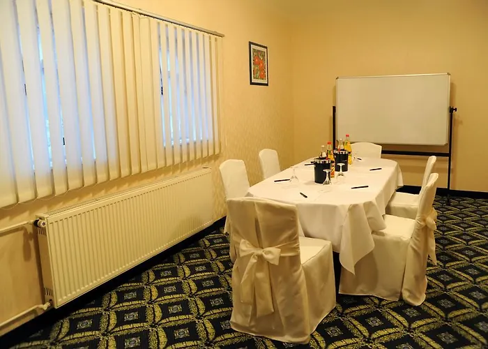 Hotel Zum Goldenen Hirsch 3*