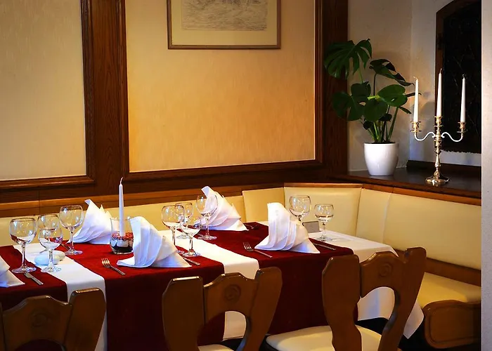 Hotel Zum Goldenen Hirsch 3*